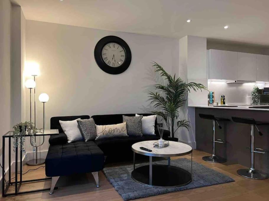 Beautiful Stay In Central Wembley Londres Exterior foto
