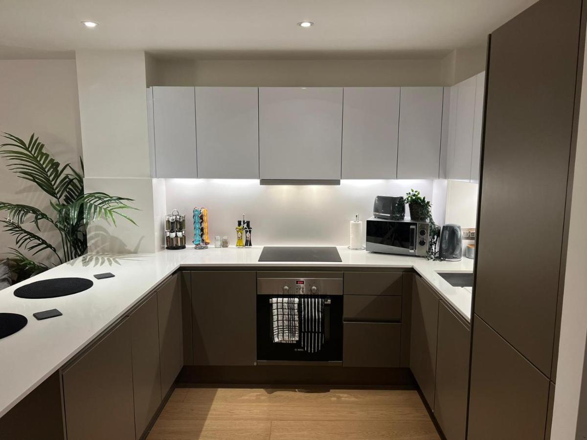 Beautiful Stay In Central Wembley Londres Exterior foto