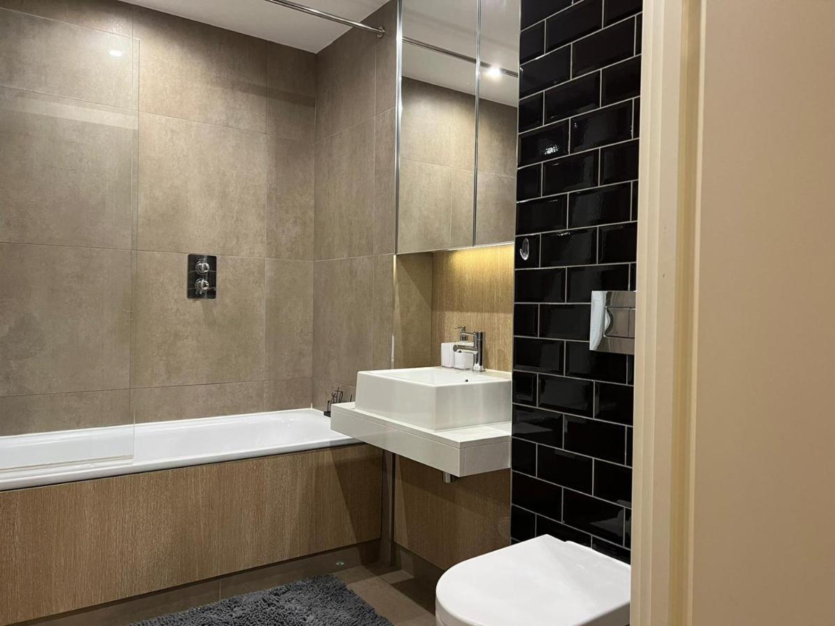 Beautiful Stay In Central Wembley Londres Exterior foto